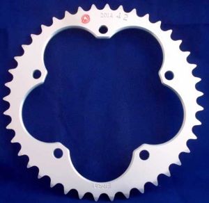 Corona 42 Denti Sitta in Ergal passo 520 codice 201A42 MV-Agusta F4 1000/312/1078, Brutale 05