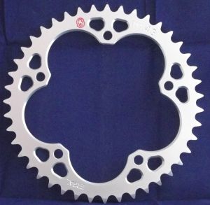 Corona 43 Denti Sitta in Ergal chiaro passo 520 MV-Agusta tutte tranne monobraccio