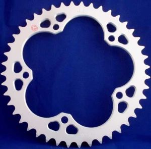 Corona 45 Denti Sitta in Ergal passo 520 codice 201A45 MV-Agusta F4 1000/312/1078, Brutale 05