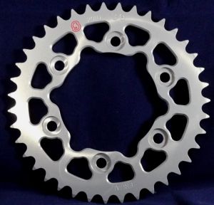 Corona 43 Denti Sitta in Ergal passo 525 per Ducati Monster Varie <11, ST3,ST4,Super Sport  codice 201D43-25