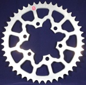 Corona 39 Denti per cerchi attacco MARVIC/GALESPEED 6 FORI, catena 520, codice 201K39 ergal 7075 Sitta Ergal