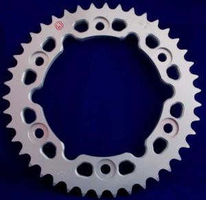 Corona 42 Denti Sitta in Ergal passo 530 codice 201N42-30 Honda CBR 600 F 01-/FS 01-02/ 600 RR/ CBR 900 RR 00-03/ CBR 1000 RR/ VTR 1000 SP1/SP2