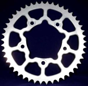 Corona 46 Denti Sitta in Ergal passo 520 per Ducati 999, 749, 899-959 Panigale, Monster 821 e Scrambler 803 16> codice 202D46