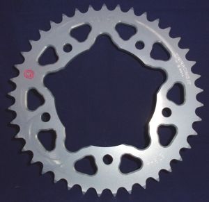 Corona 41 denti Ergal Sitta Yamaha R1 2015> - R6 99>02,catena 520, codice 202M41