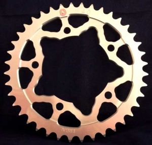 Corona 39 Denti Ergal Sitta passo 525 CODICE 202P39-25 per APRILIA RS 125 06-, RSV 1000, RSV4, FALCO, TUONO