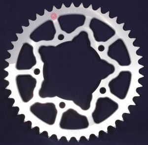 Corona 47 Denti Sitta Ergal, catena 520, ergal 7075 per APRILIA RS 125 06>, RSV 1000, RSV4, FALCO, TUONO codice 202P47