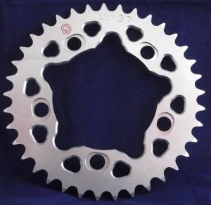 Corona 37 Denti Sitta in Ergal passo 525 per KTM RC8, DUKE 950/990 codice 202T37-25