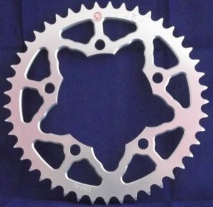 Corona 46 Denti Sitta Ergal, catena 525, codice 207Y46-25 chiara ergal 7075 per BMW S 1000 RR 19-, XR 20- e varie