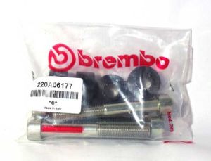 220A06115 - Distanziali 7mm con viti per Pinze Radiali Brembo M4 -GP4-RX e GP4-RS per moto Yamaha R6 e R1/R1 M 15-