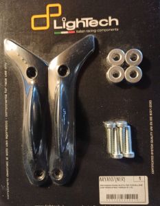 Protezione perno ruota posteriore per Yamaha R1 2015-19 interamente ricavata dal pieno ARYA107NER